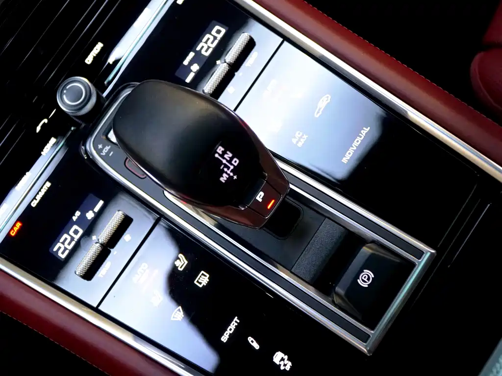 Panamera 2017 Panamera Turbo Executive Extended Edition 4.0T купить на сайте DeffCars