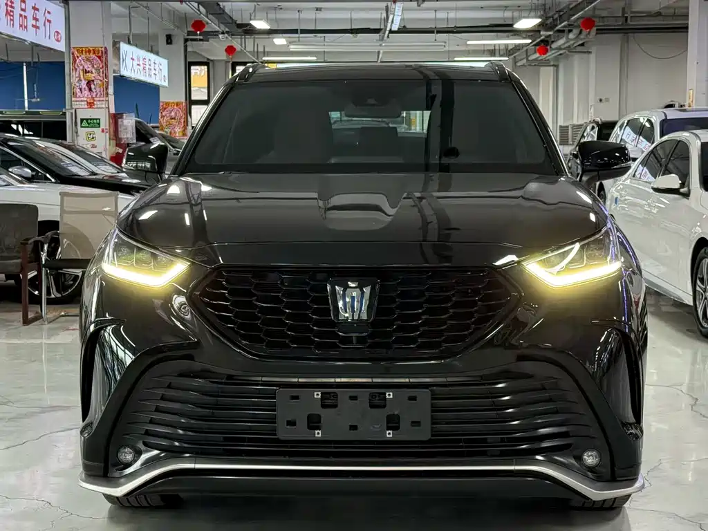 Crown Lufang 2022 2.5L HEV four-wheel drive luxury version купить на сайте DeffCars