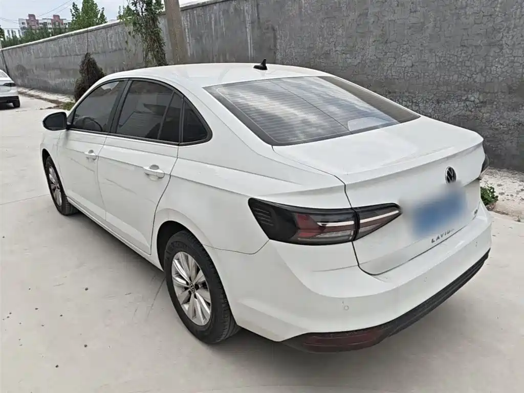 Lavida 2023 Xinrui 1.5L Automatic Xinyi Edition купить на сайте DeffCars