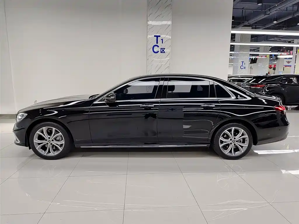 Mercedes-Benz E-Class 2023 E 300 L Sporty and Fashionable купить на сайте DeffCars