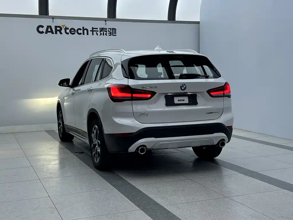 BMW X1 2021 sDrive20Li Exclusive Model купить на сайте DeffCars