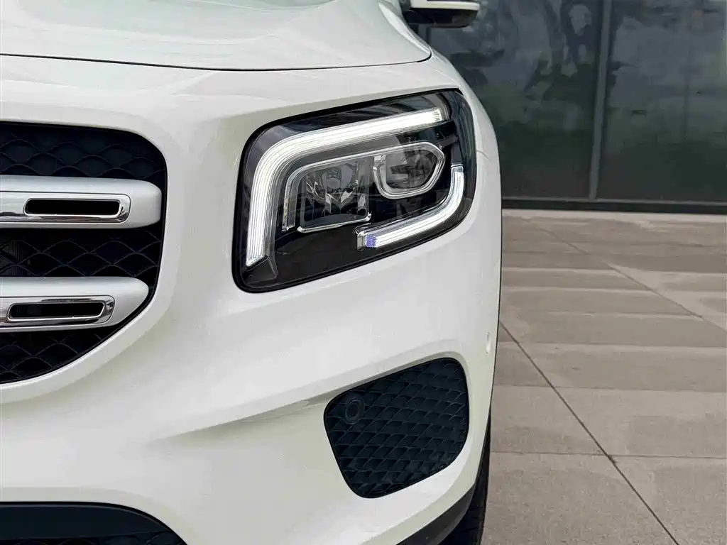 Mercedes-Benz GLB 2023 GLB 220 Dynamic купить на сайте DeffCars