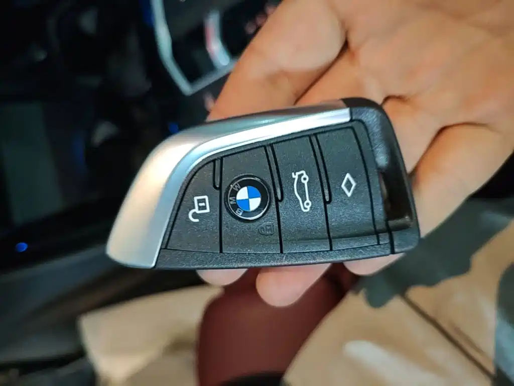 BMW iX3 2024 leading model купить на сайте DeffCars