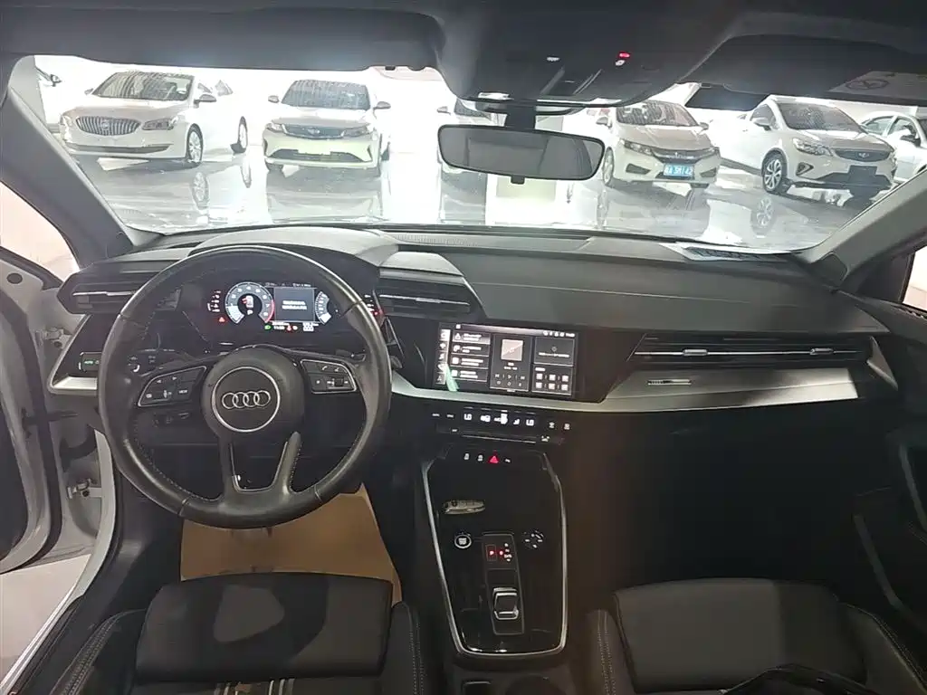 Audi A3 2021 A3L Limousine 35 TFSI Fashionable and Sporty купить на сайте DeffCars