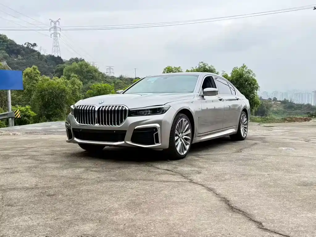 BMW 7 Series 2018 740Li Leading Excellence Package купить на сайте DeffCars