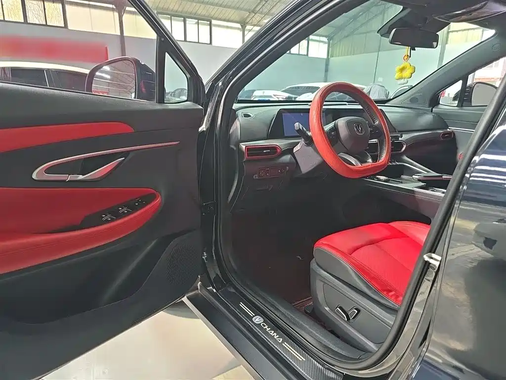 Changan UNI-T 2020 1.5T premium model купить на сайте DeffCars