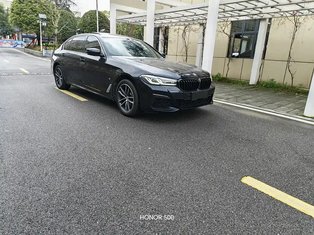 BMW 5 Series 2022 525Li M Sports Package купить на сайте DeffCars