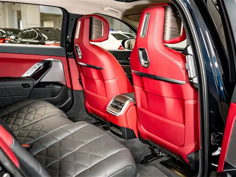 BMW 7 Series 2023 740Li Leading M Sports Package купить на сайте DeffCars