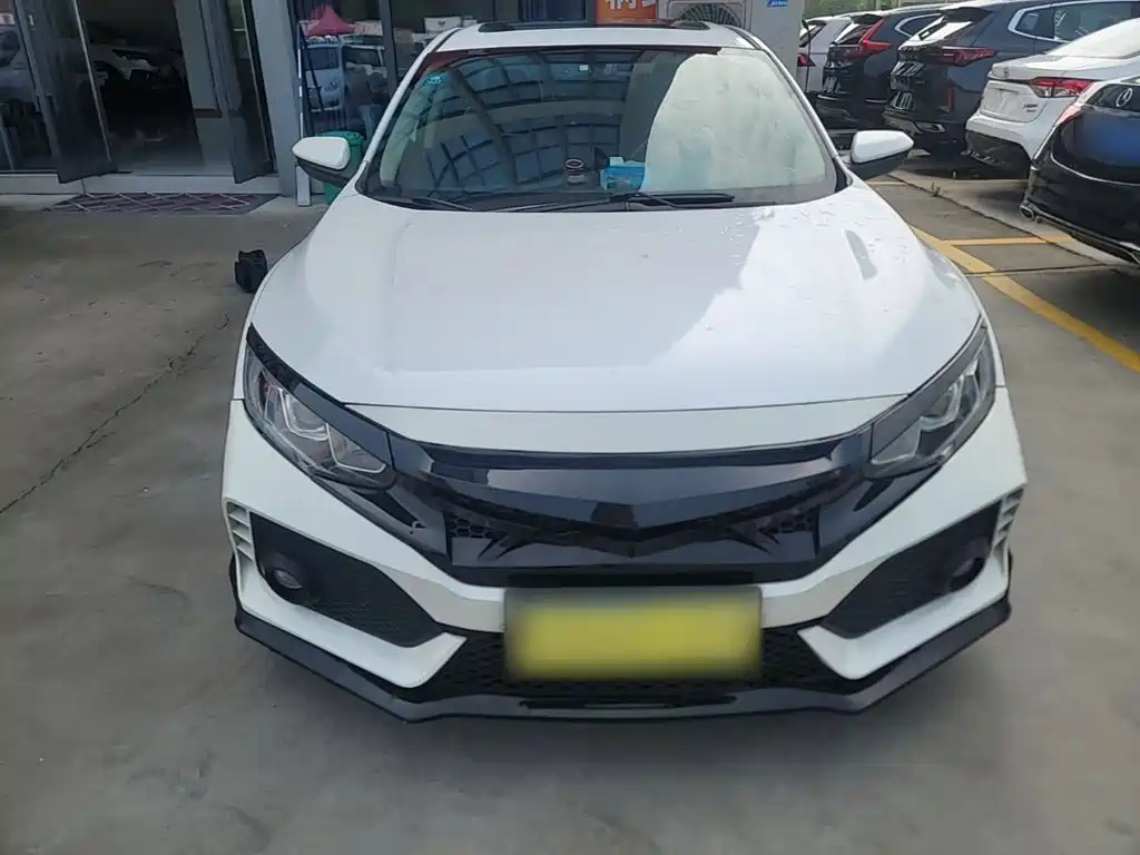 Civic 2016 220TURBO CVT Deluxe Edition купить на сайте DeffCars