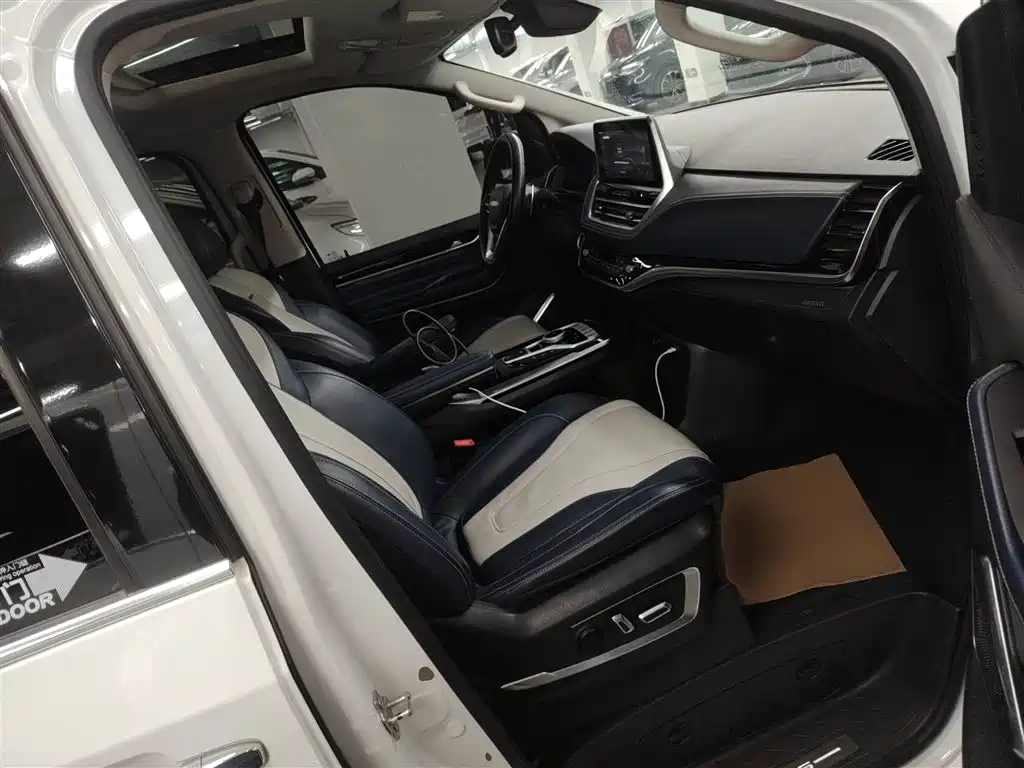 Maxus G20 2021 PLUS 2.0T gasoline automatic smart version купить на сайте DeffCars