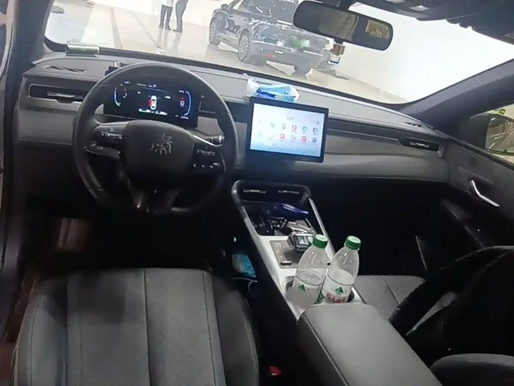 Qin PLUS 2025 DM-i smart driving version 55KM leading model купить на сайте DeffCars