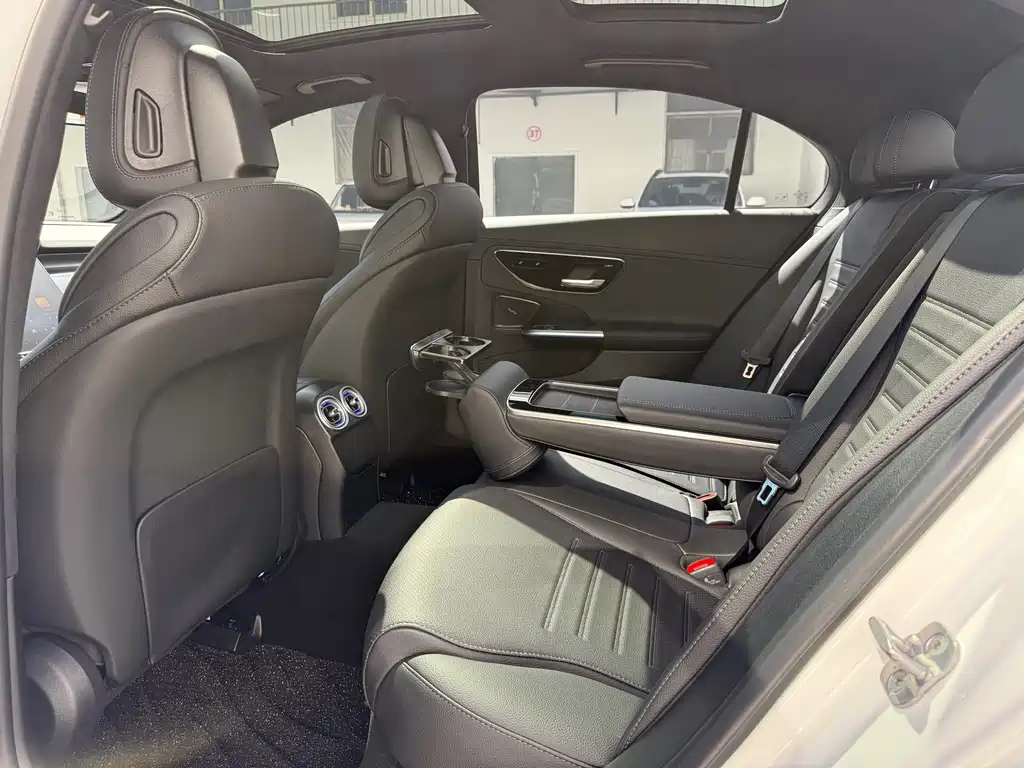 Mercedes-Benz C-Class 2025 facelift C 260 L sports version купить на сайте DeffCars