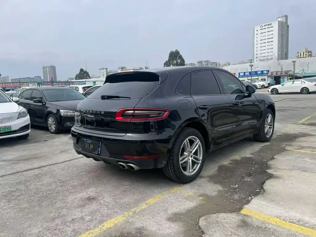 Macan 2017 Macan 2.0T купить на сайте DeffCars