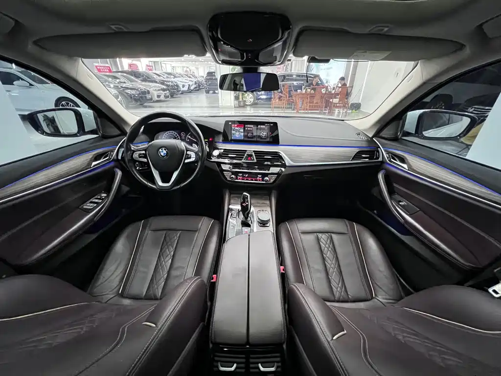 BMW 5 Series 2019 530Li Exclusive Luxury Package купить на сайте DeffCars