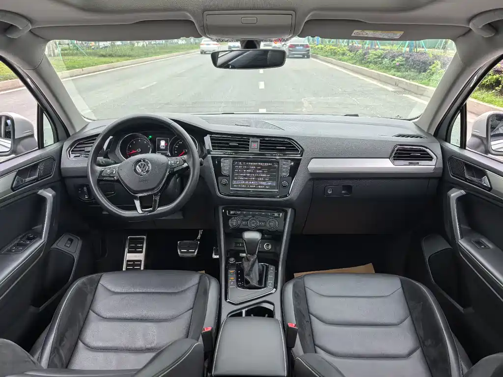 Tiguan L 2017 380TSI automatic four-wheel drive luxury version купить на сайте DeffCars