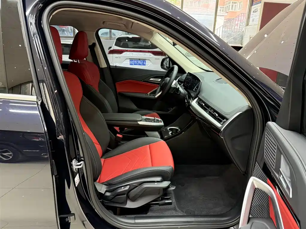 BMW X1 2023 sDrive20Li X Design Package купить на сайте DeffCars