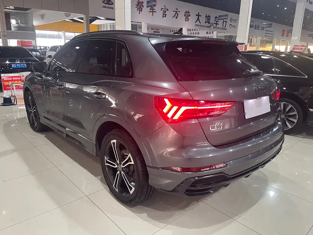 Audi Q3 2020 40 TFSI Fashionable and Dynamic купить на сайте DeffCars