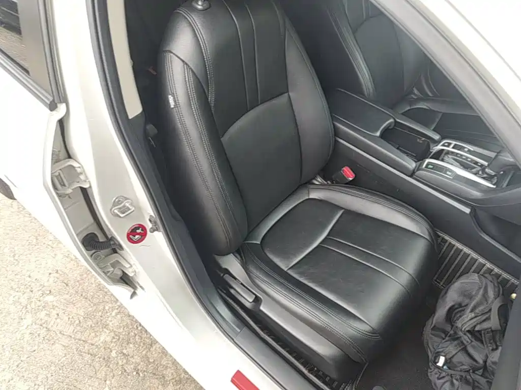 Civic 2016 220TURBO CVT Deluxe Edition купить на сайте DeffCars