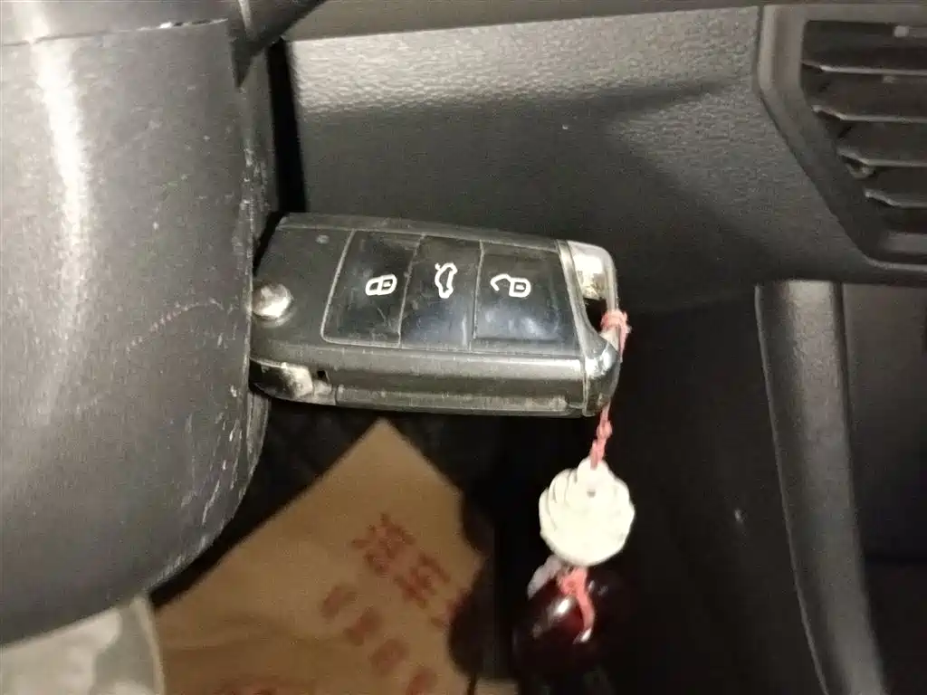 Bora 2021 1.5L automatic fashion smart connected version купить на сайте DeffCars