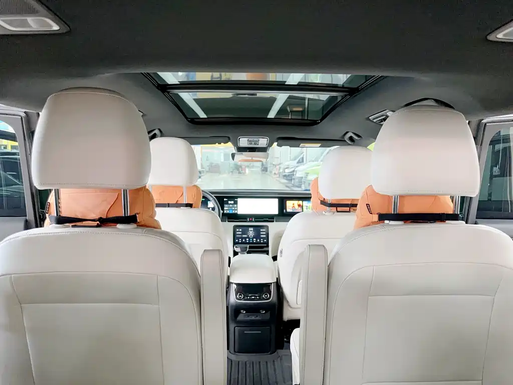 Ideal ONE 2021 extended range 6-seater version купить на сайте DeffCars