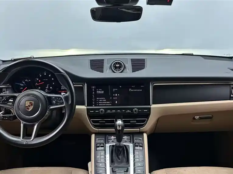 Macan 2018 Macan 2.0T купить на сайте DeffCars