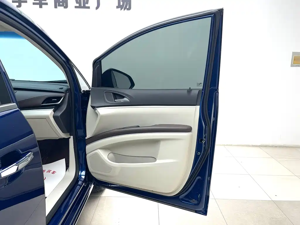 Buick GL8 2023 facelift land business class luxury купить на сайте DeffCars
