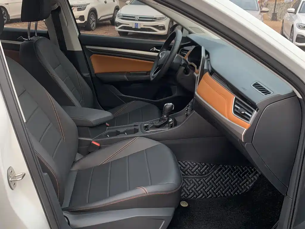 Bora 2023 model 200TSI DSG Yuexing PRO version купить на сайте DeffCars