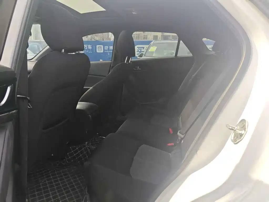 Mazda CX-4 2021 2.0L automatic two-wheel drive Blue Sky Vitality Edition купить на сайте DeffCars