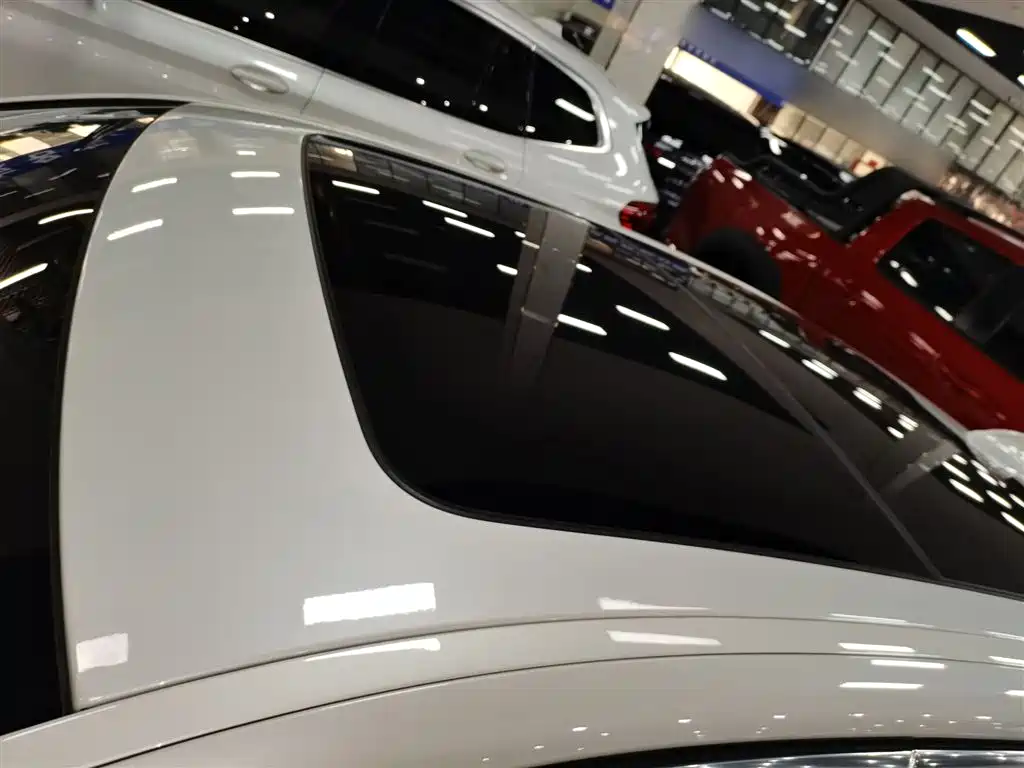 BMW 5 Series New Energy 2020 Mileage Upgraded Version 530Le Pioneer Version купить на сайте DeffCars