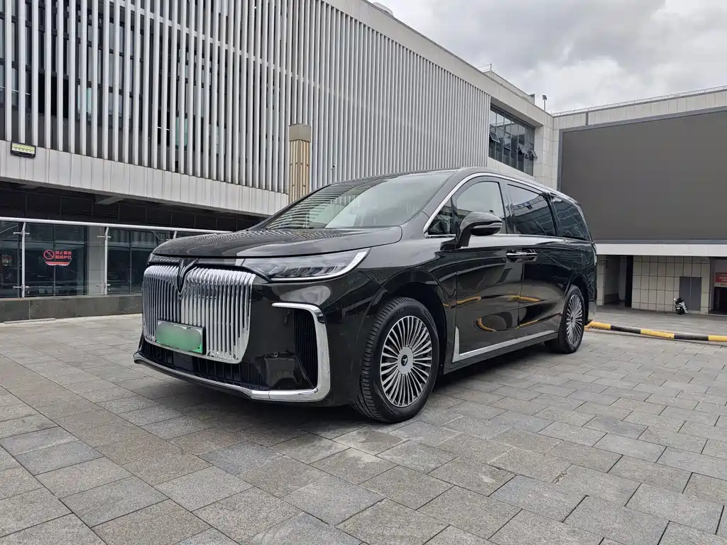 Lantu Dreamer 2025 PHEV four-wheel drive flagship Kunpeng version купить на сайте DeffCars