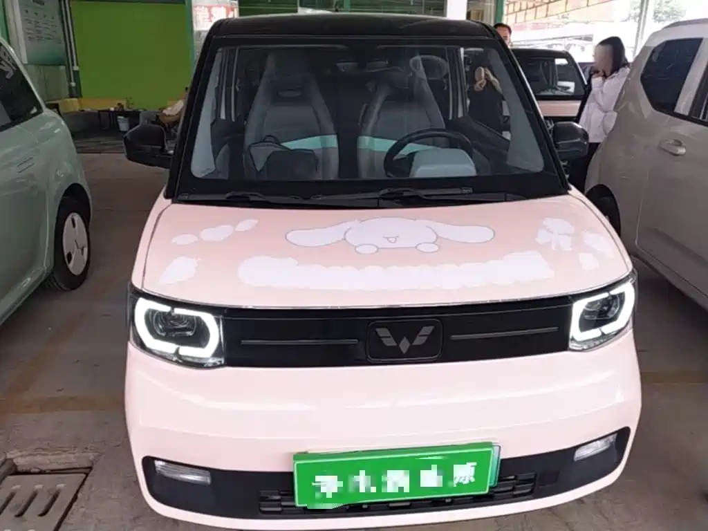 Hongguang MINIEV 2021 Macaron Sandwich Model 170km Lithium Iron Phosphate купить на сайте DeffCars