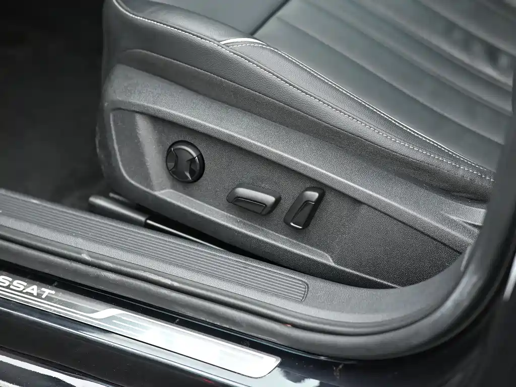 Passat 2023 330TSI Starry Sky Elite Edition купить на сайте DeffCars