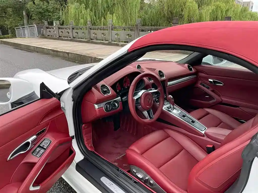 Porsche 718 2018 Boxster 2.0T купить на сайте DeffCars