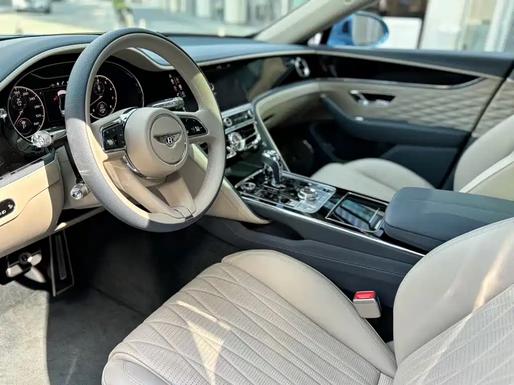 Flying Spur 2022 4.0T V8 Mulliner купить на сайте DeffCars
