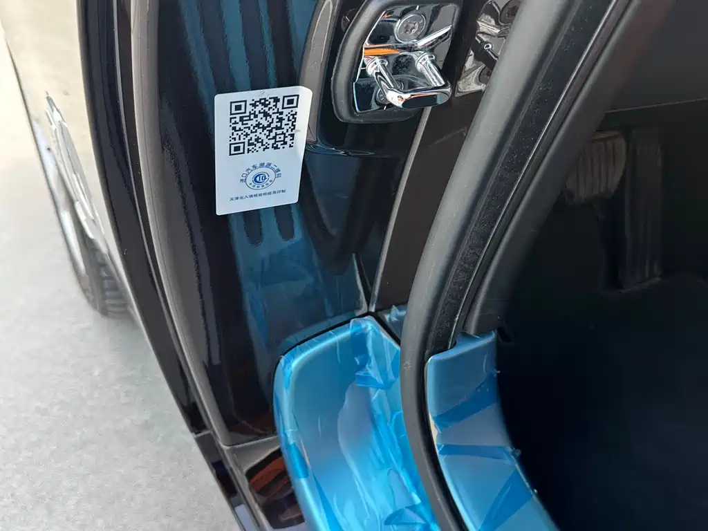 Phantom 2018 6.6T standard model купить на сайте DeffCars