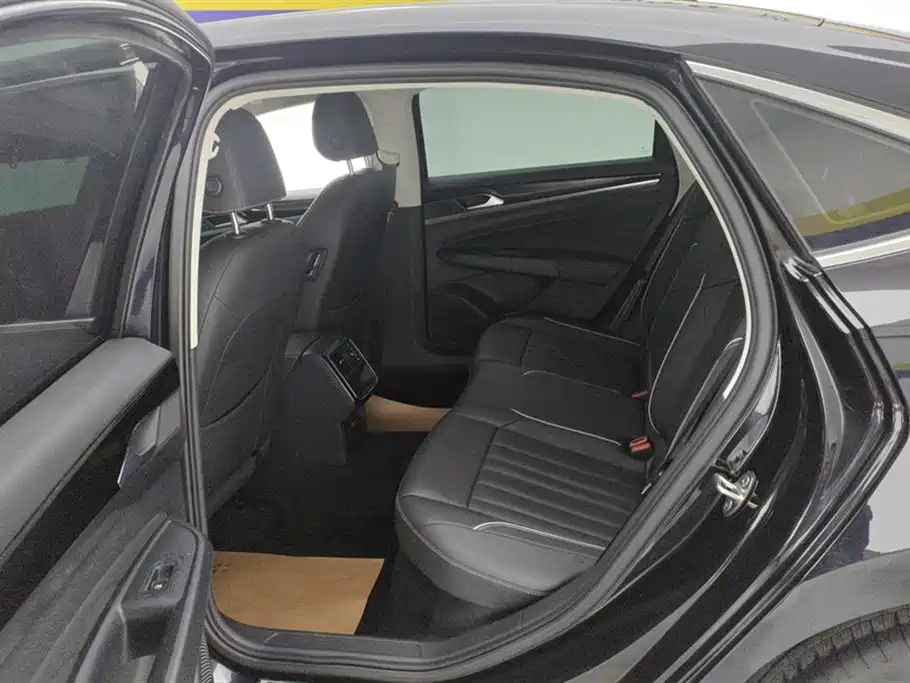 Passat 2022 330TSI Starry Sky Elite Edition купить на сайте DeffCars