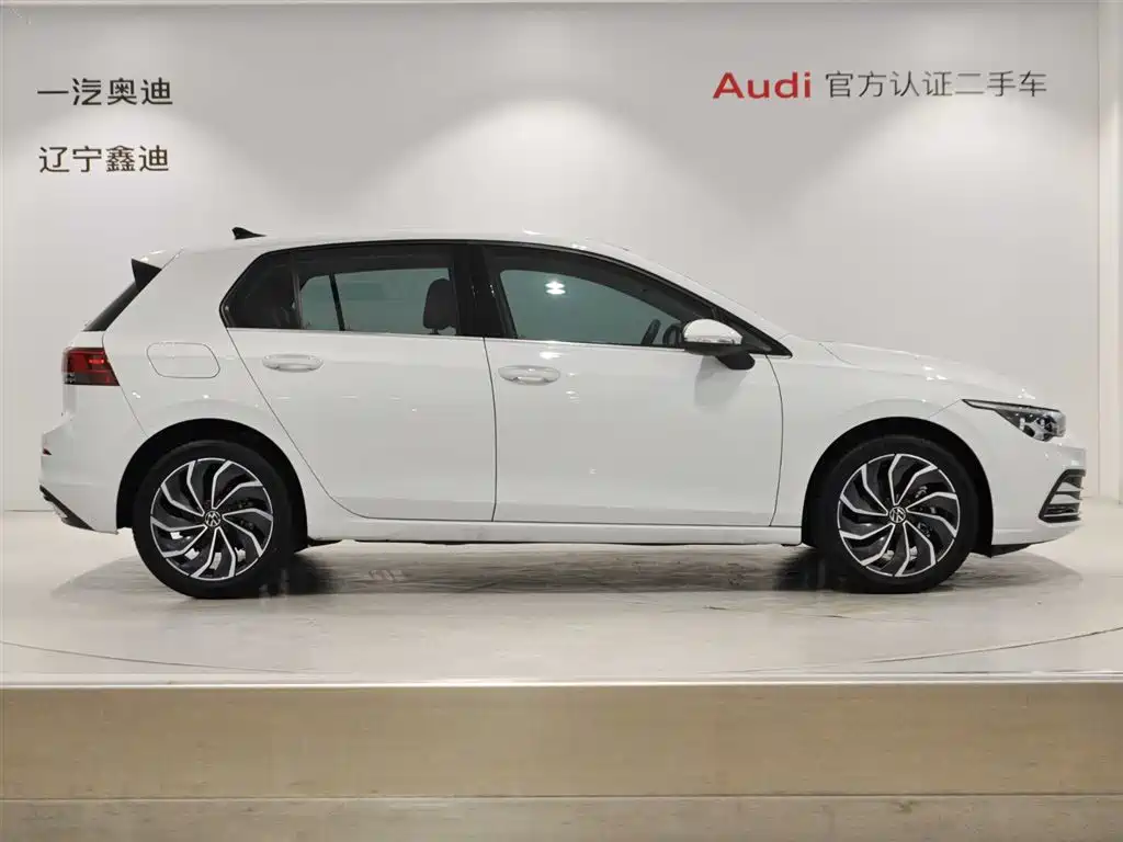 Golf 2023 facelift 280TSI DSG Pro купить на сайте DeffCars