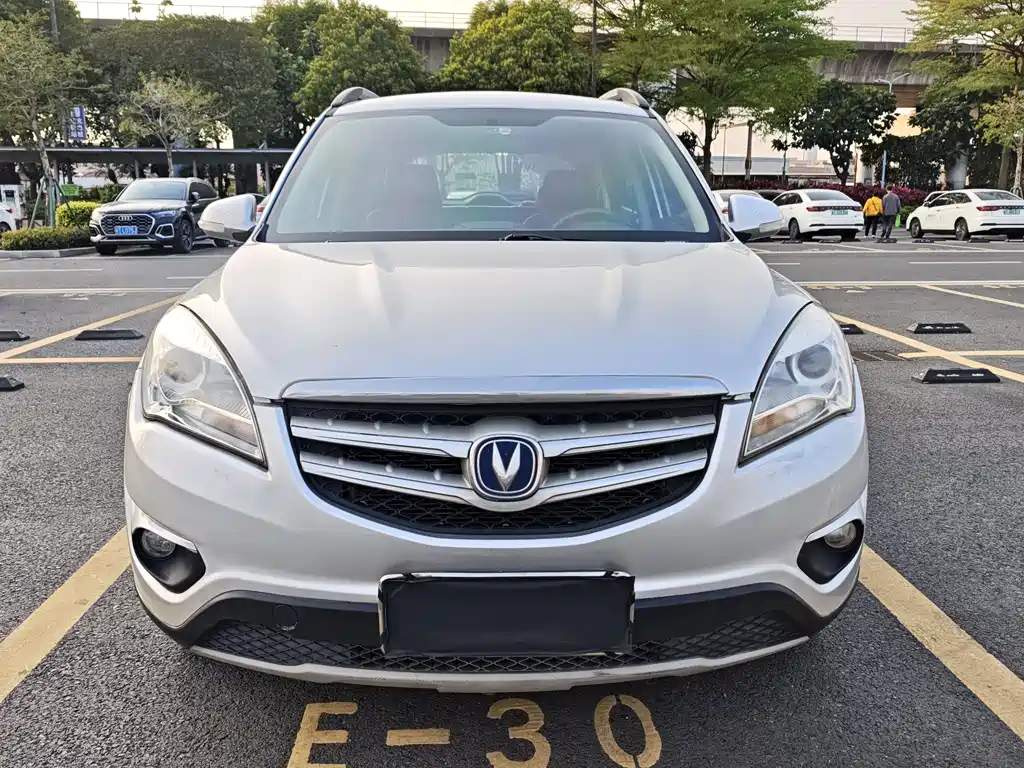 Changan CS35 2014 1.6L manual luxury model National IV купить на сайте DeffCars