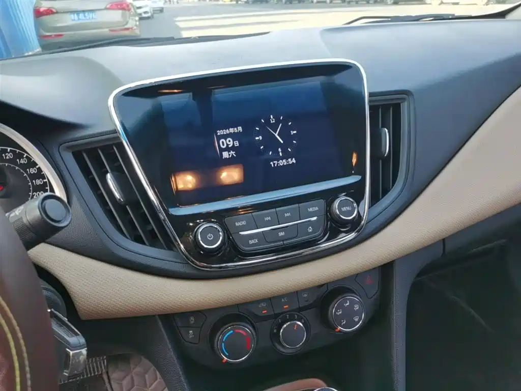 Cruze 2022 320 Automatic Sunroof Edition купить на сайте DeffCars