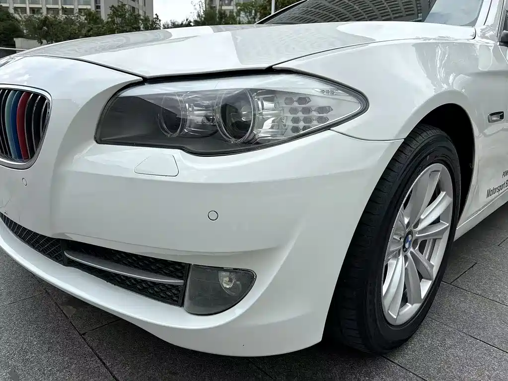 BMW 5 Series 2013 525Li Luxury Model купить на сайте DeffCars