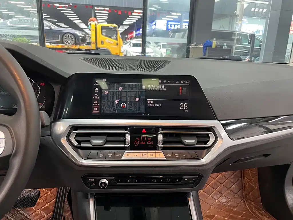 BMW 3 Series 2022 facelift 320i sports package купить на сайте DeffCars