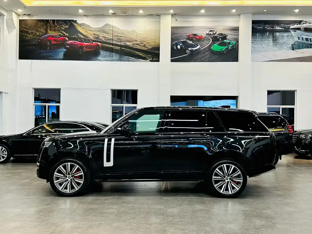 Range Rover 2024 3.0 L6 400PS Genesis Extended Edition купить на сайте DeffCars