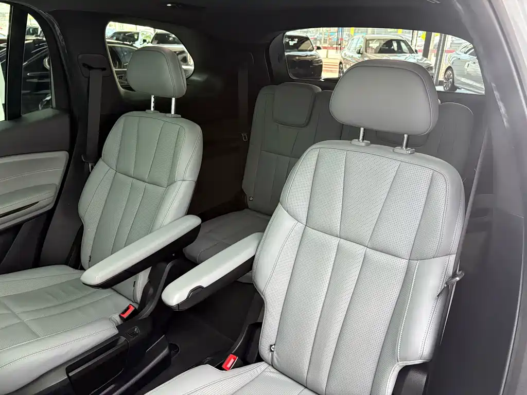 NiO ES8 2020 580km Six Seater Edition купить на сайте DeffCars