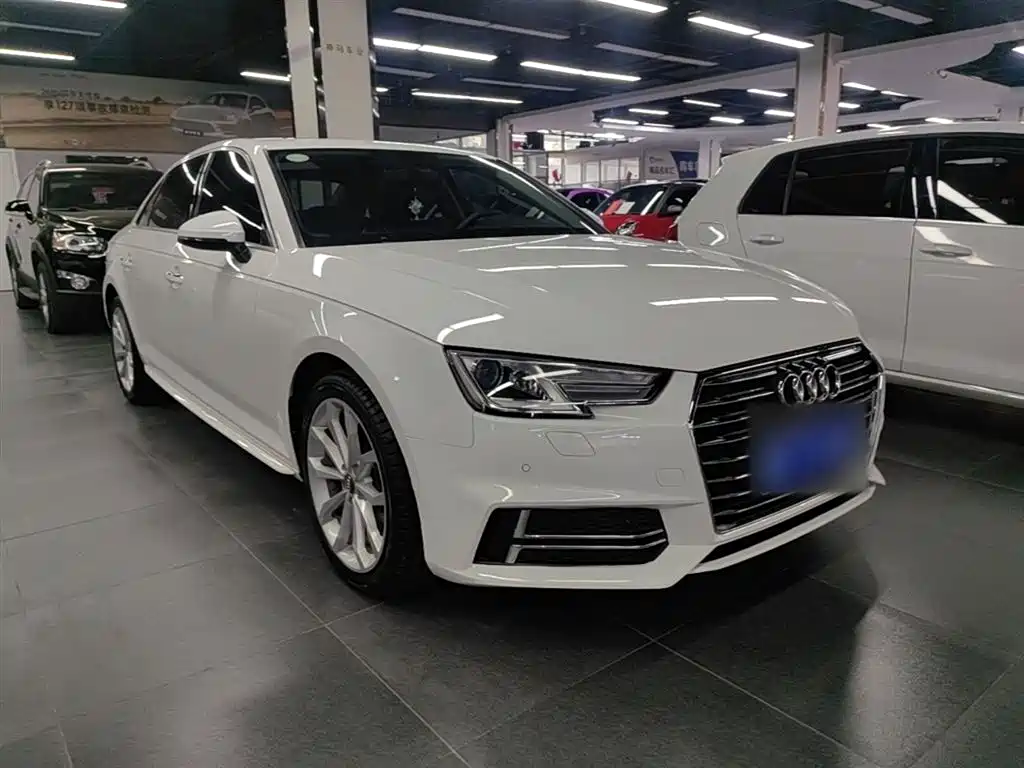 Audi A4L 2018 30th Anniversary Model 40 TFSI Enterprising купить на сайте DeffCars
