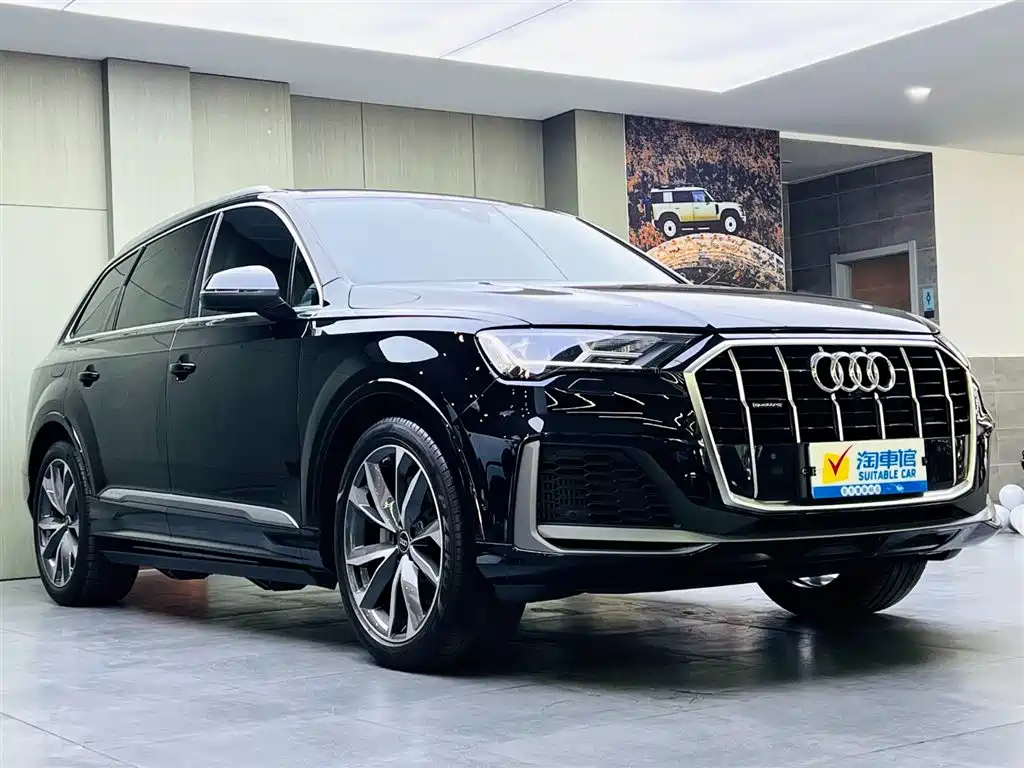Audi Q7 2023 45 TFSI quattro S line sports купить на сайте DeffCars