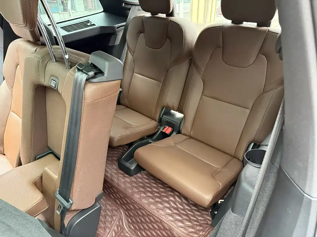 Volvo XC90 2022 B6 Zhiyi Luxury Edition 7 seats купить на сайте DeffCars