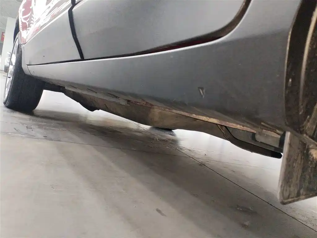 Yibo 2018 1.5L automatic platinum airfoil купить на сайте DeffCars