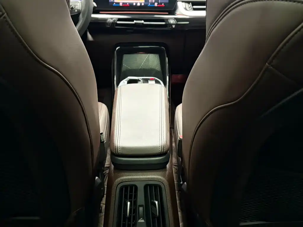 BMW X1 2023 sDrive20Li X Design Package купить на сайте DeffCars