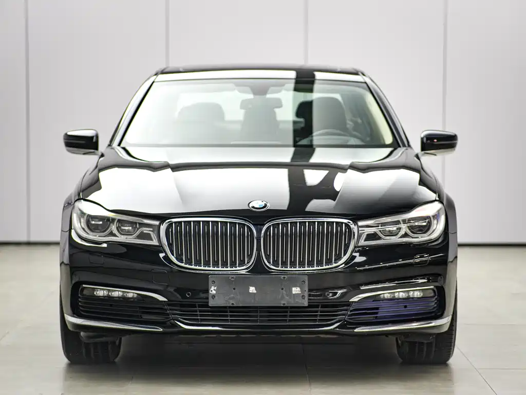 BMW 7 Series 2016 740Li Leading Model купить на сайте DeffCars