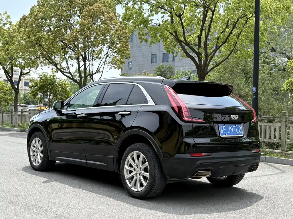 Cadillac XT4 2018 28T two-wheel drive technology купить на сайте DeffCars
